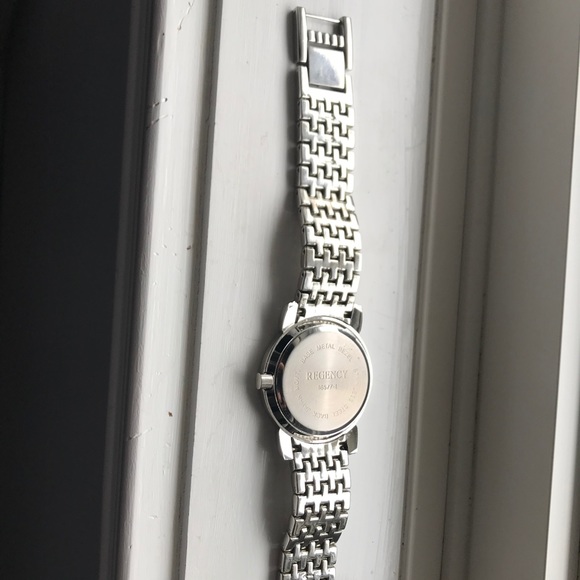 Like New Regency Quartz Stainless Steel Watch - Picture 3 of 3